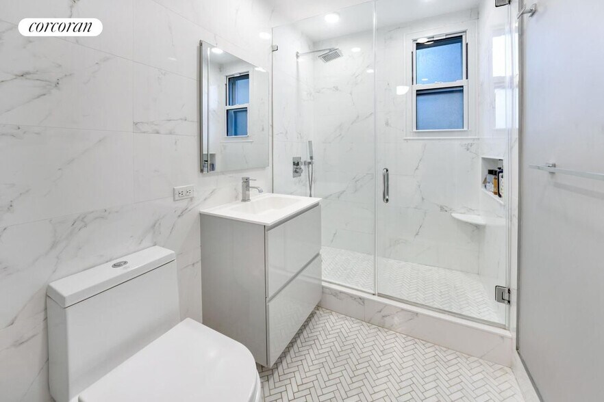 Building Photo - 315 E 72nd St