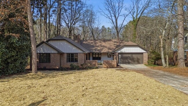 Building Photo - 2751 Cedarbrook Dr