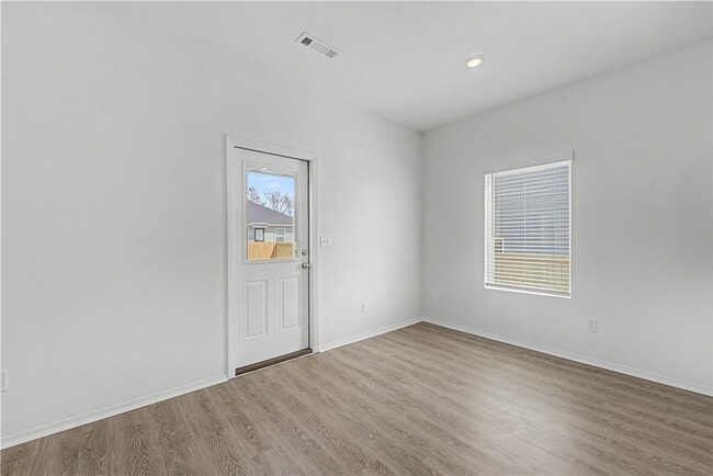 Building Photo - 3401 SW Endearment St