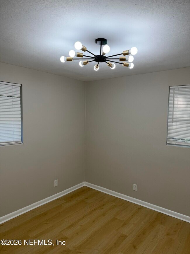 Building Photo - 85064 Radio Ave