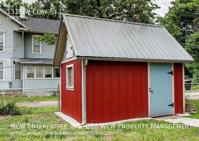 Building Photo - 131 SW Clay St