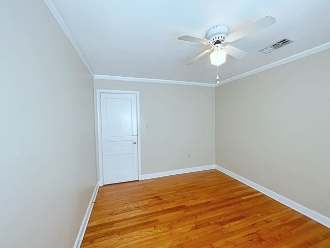 Building Photo - 925/927 Rittiner Drive