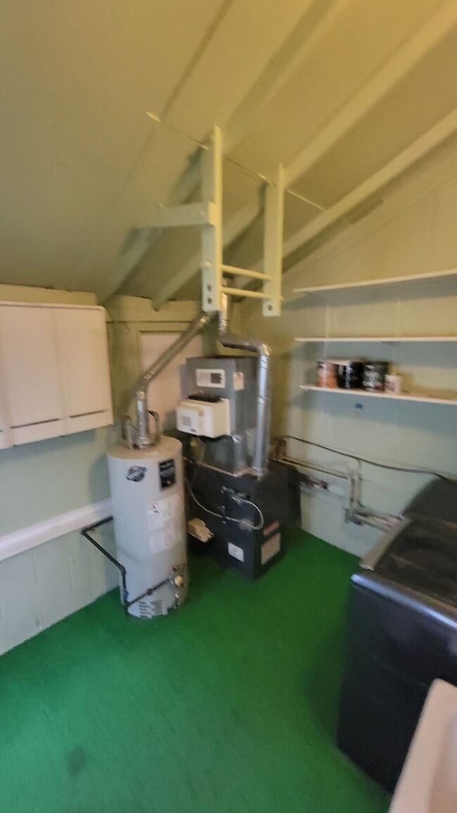 Building Photo - 441 Second St