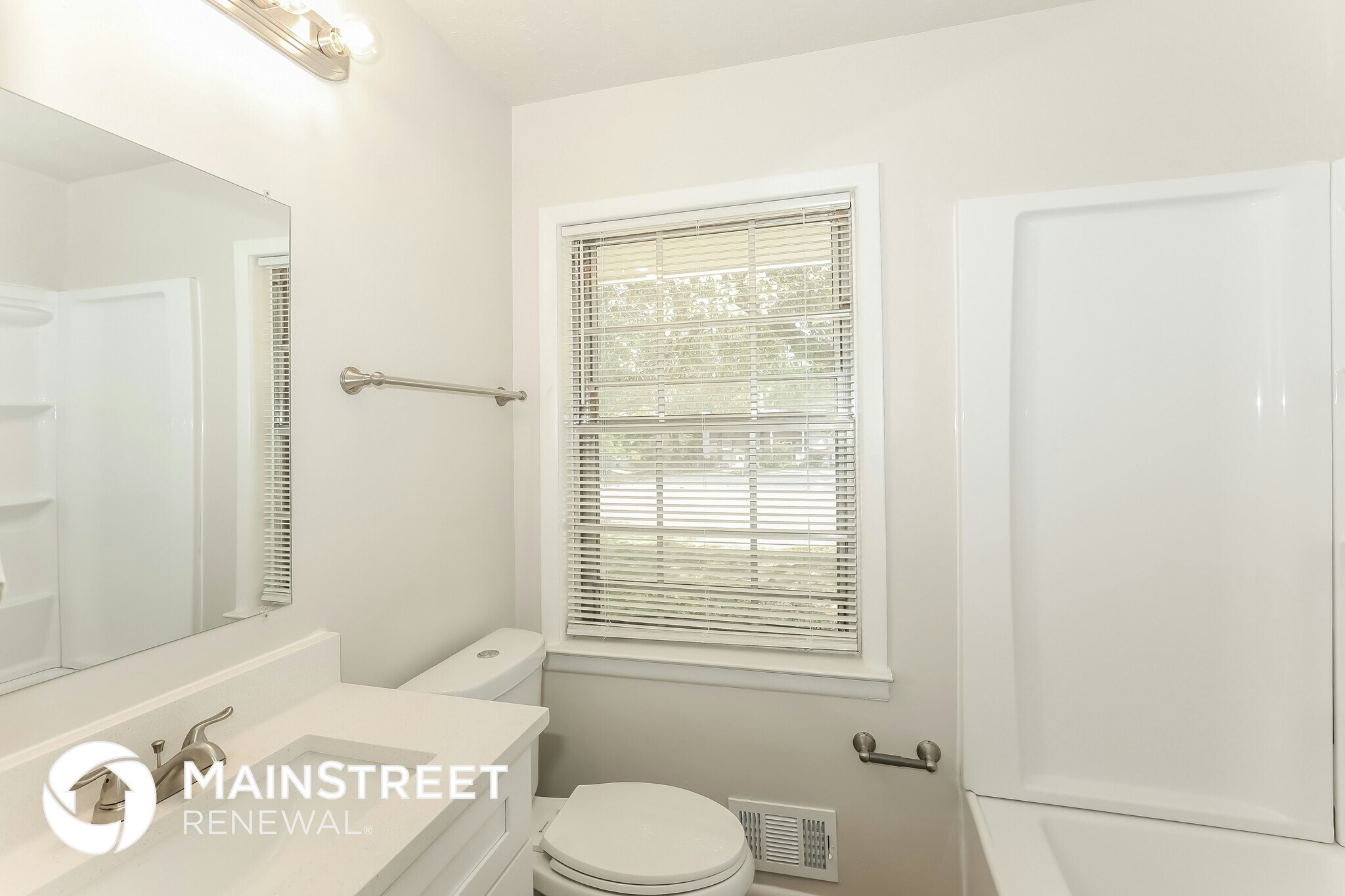 Building Photo - 1485 Bola Ct