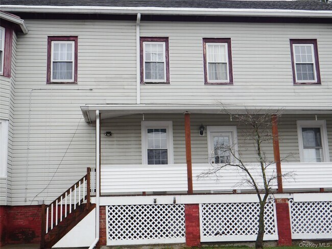 Building Photo - 19 Main St