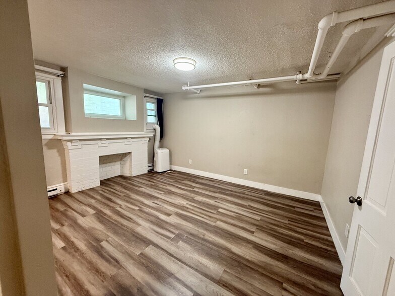 Building Photo - 1575 N Gaylord St