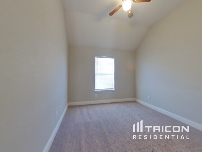 Building Photo - 3600 Meadowtrail Ln