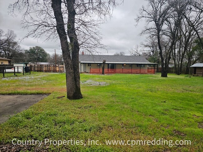 Building Photo - Renovated Gated House on an Acre with Detached Shop in Cottonwood!