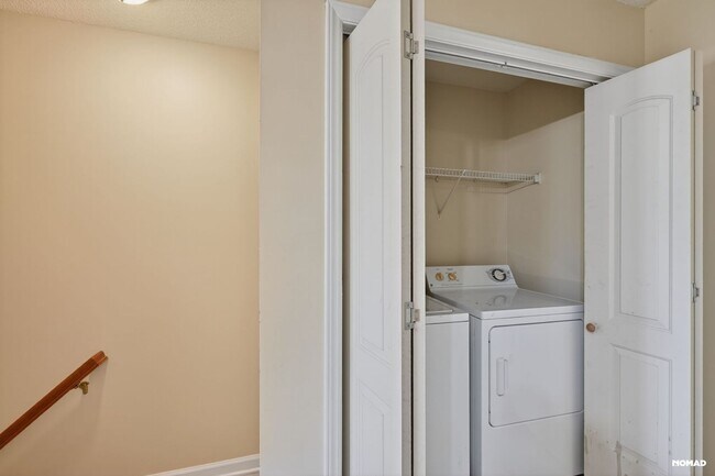 Building Photo - Charming 2BR Townhome in Raleigh Golf Community