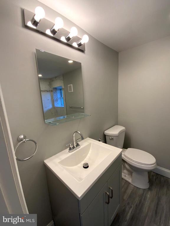 Building Photo - 18 S Tremont Rd