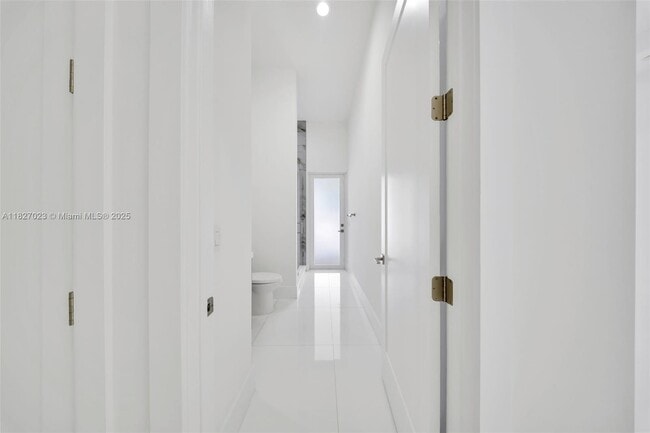 Building Photo - 10203 SW 136th St