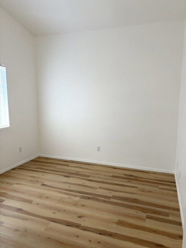 Building Photo - 901 S Melody Ln