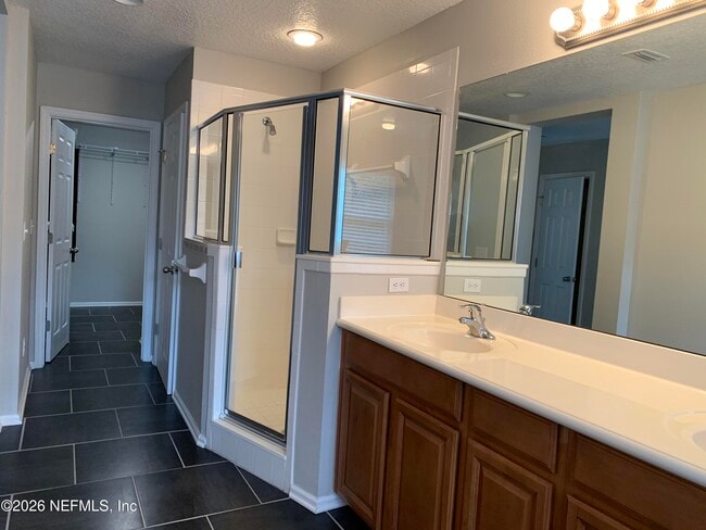 Building Photo - 3740 Creswick Cir