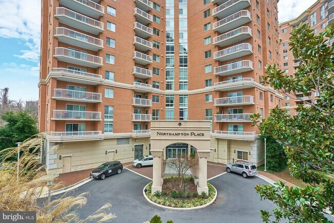 Building Photo - 3101 N Hampton Dr