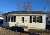 Building Photo - Cozy 2-Bedroom Home In a Peaceful Neighborhood!