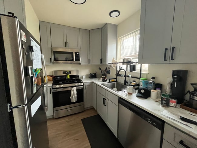 Building Photo - 1624 Banyan Dr