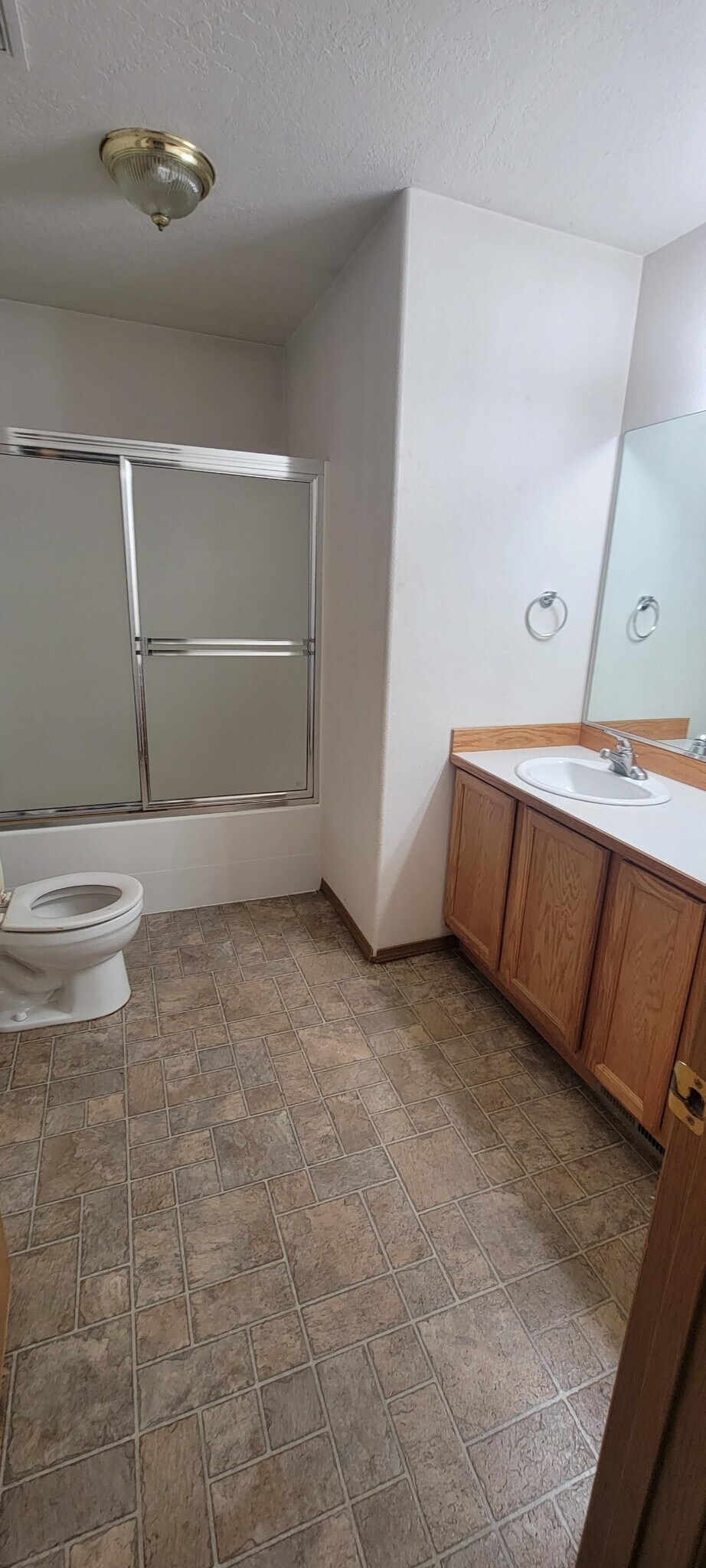 Building Photo - 1614 E Coeur D Alene Ave