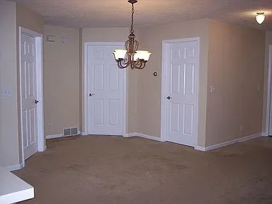 Building Photo - 9644 Meadowland Ct