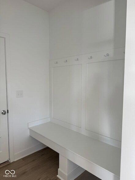 Building Photo - 7581 Fallsworth Dr