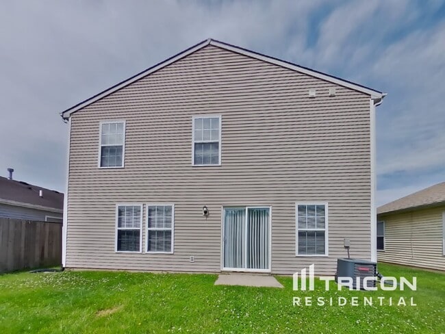 Building Photo - 6245 Monteo Dr