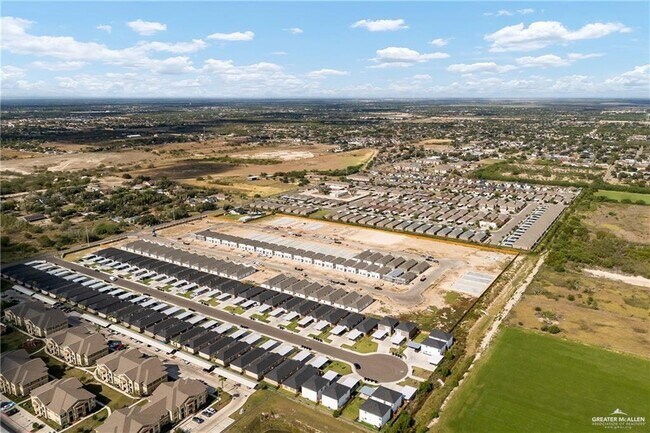 Building Photo - 22 W Harrison Ave