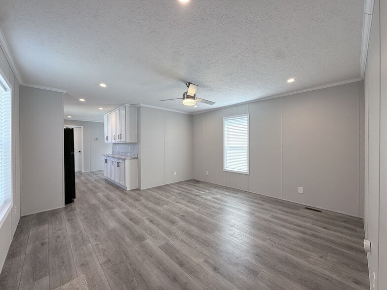Building Photo - 52780 S Zacharias Ct