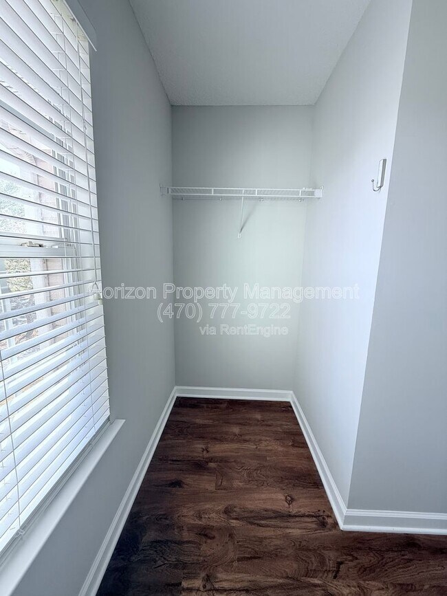 Building Photo - 296 Azalea Cir