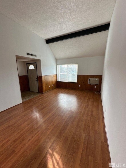Building Photo - 1005 Baywood Dr