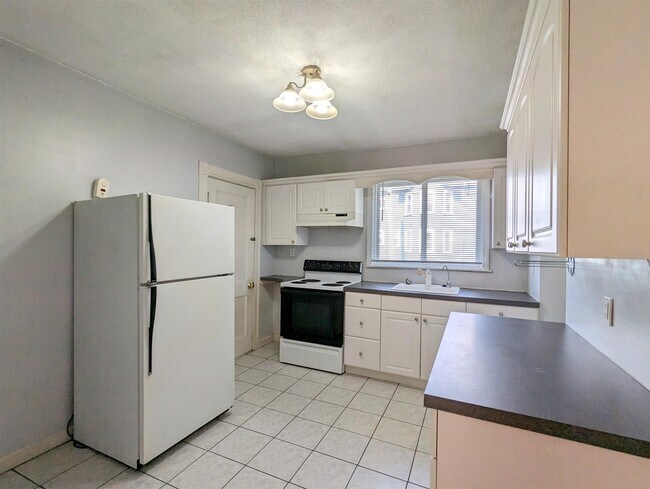 Building Photo - 138 North St