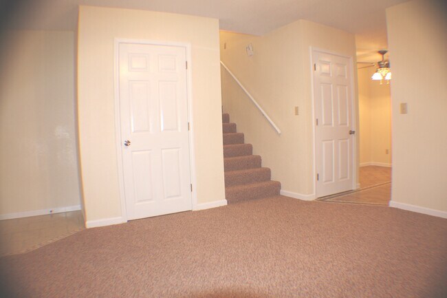 MAIN LEVEL OFF KITCHEN - 2820 Independence St