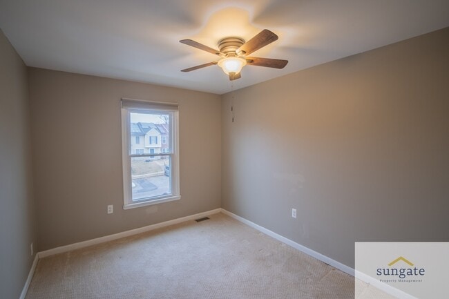 Building Photo - 21 Robin Ridge Ct