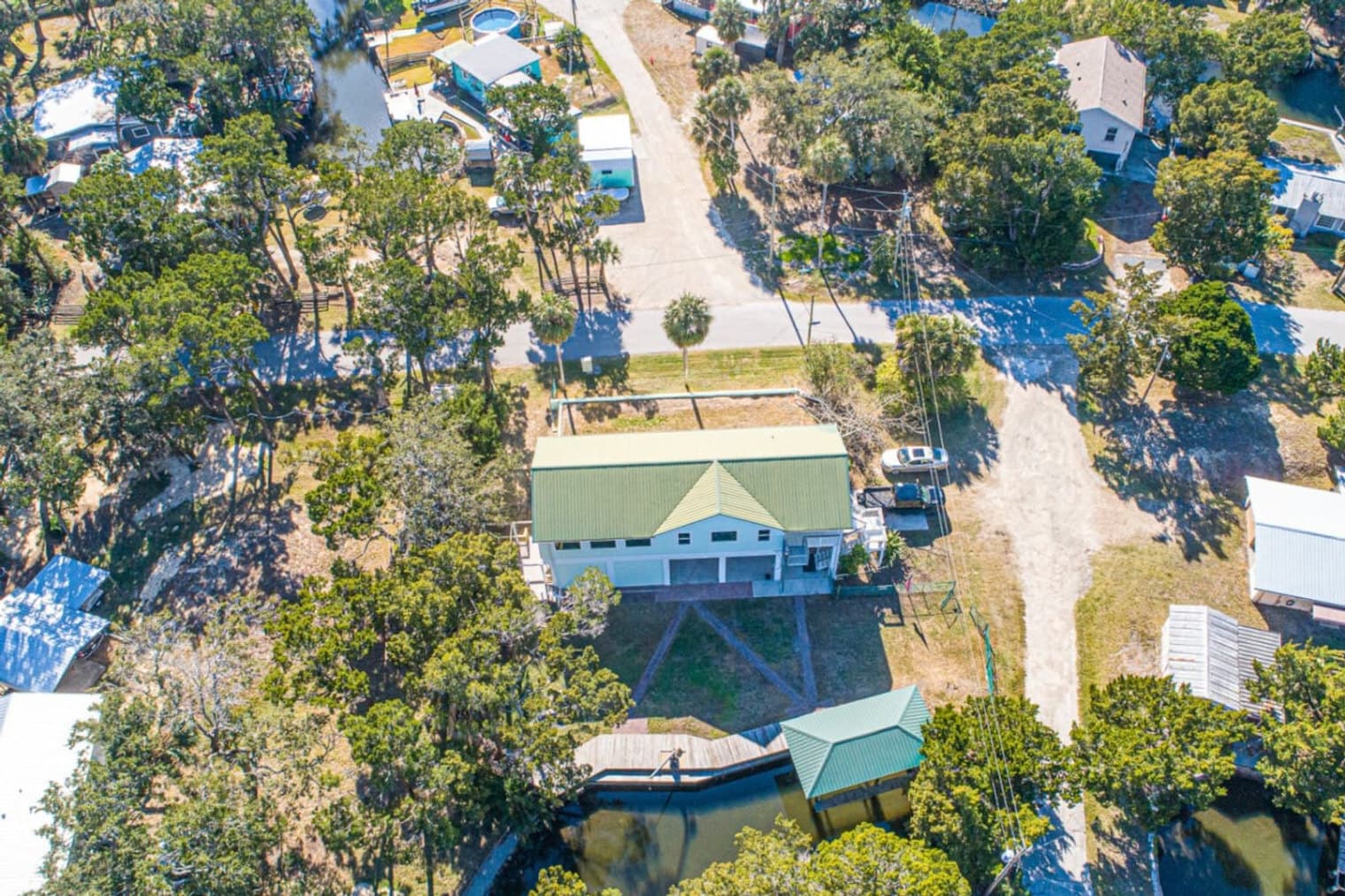 Building Photo - 2247 S Waterman Dr
