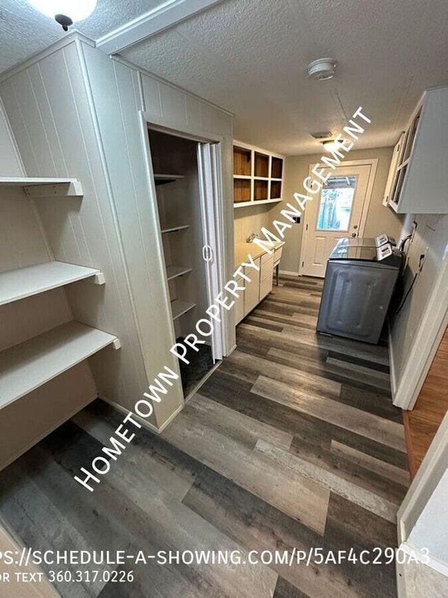 Building Photo - 18209 Corvallis St SW