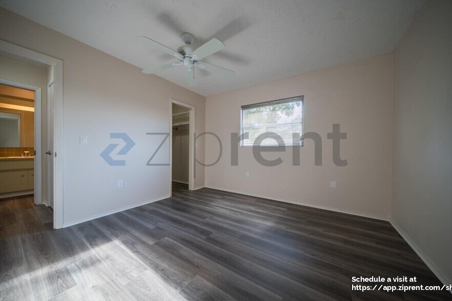 Building Photo - 468 Laurencin Dr