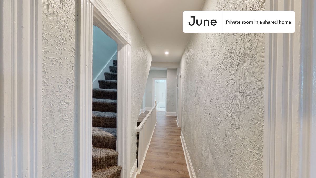 Building Photo - Room in Shared 7 bed/2 bath home