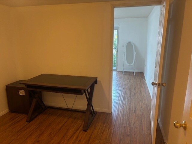 Building Photo - 4501 Cedros Ave