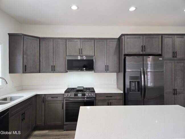 Building Photo - 54 Priddle Ln