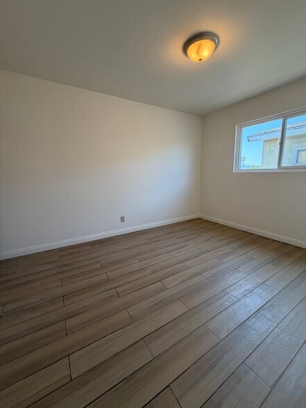Building Photo - 159 N Vecino Dr