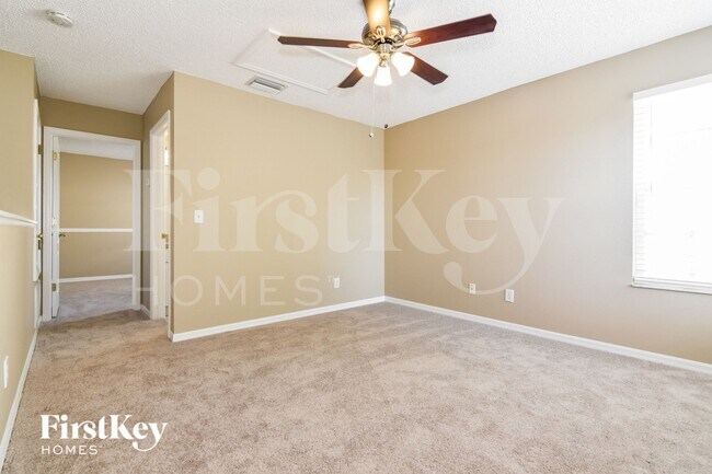 Building Photo - 10424 Beneva Dr