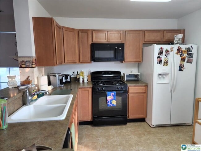 Building Photo - 1536 Artisan Ct
