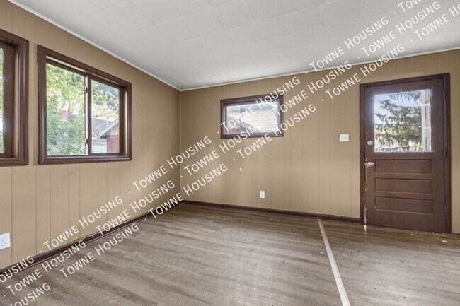 Building Photo - 1361 North Ave