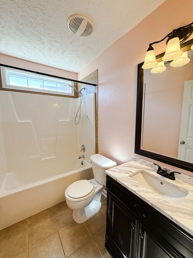 Building Photo - 1904 Yellowbrick Rd