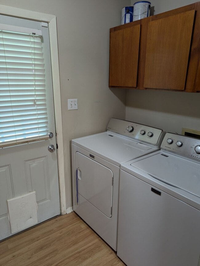 Building Photo - ADORABLE 3 Bed 1 bath in Breaux Bridge!!