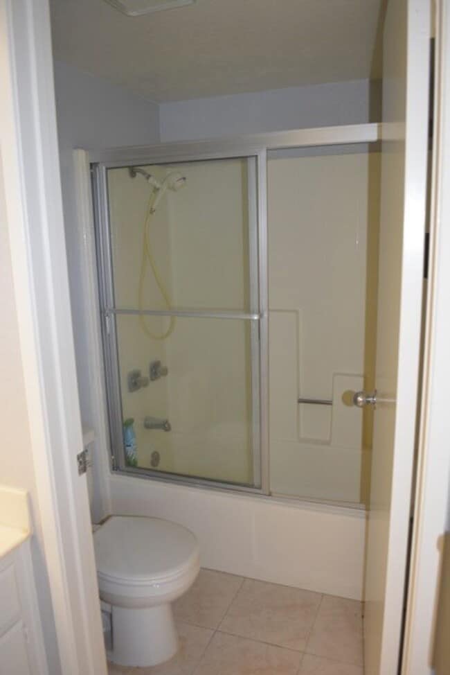 Building Photo - BEAUTIFUL "HILLCREST VILLAGE"  CONDOMINIUM HOME WITH GARAGE