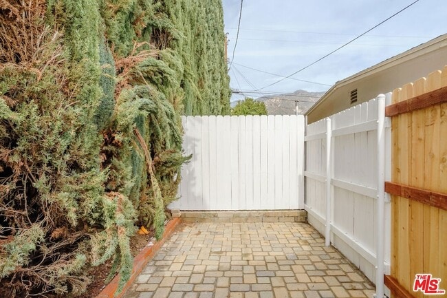 Building Photo - 1789 1/2 Atchison Street Unit