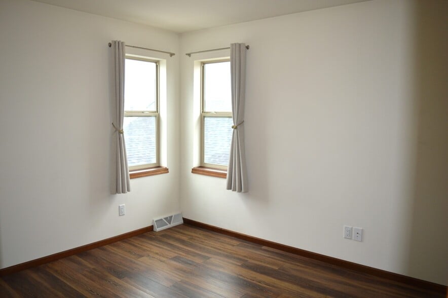 Building Photo - 9314 Highland Gate Way