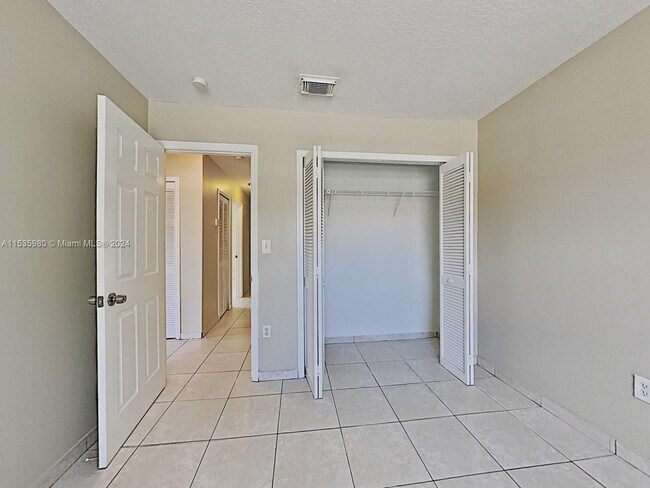 Building Photo - 14490 SW 174th Terrace