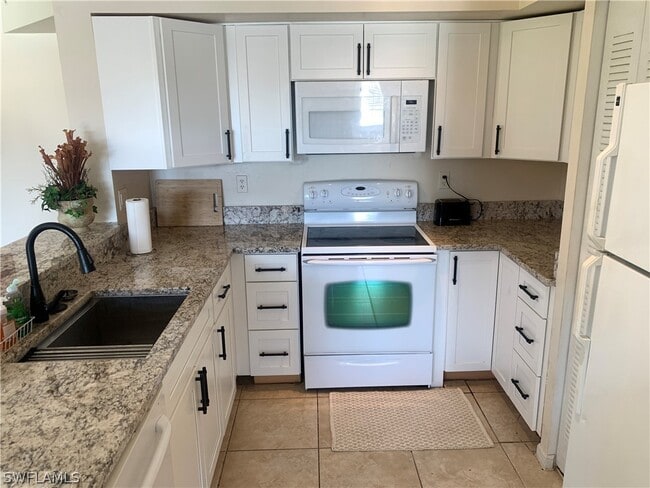 Building Photo - 1275 Wildwood Lakes Blvd