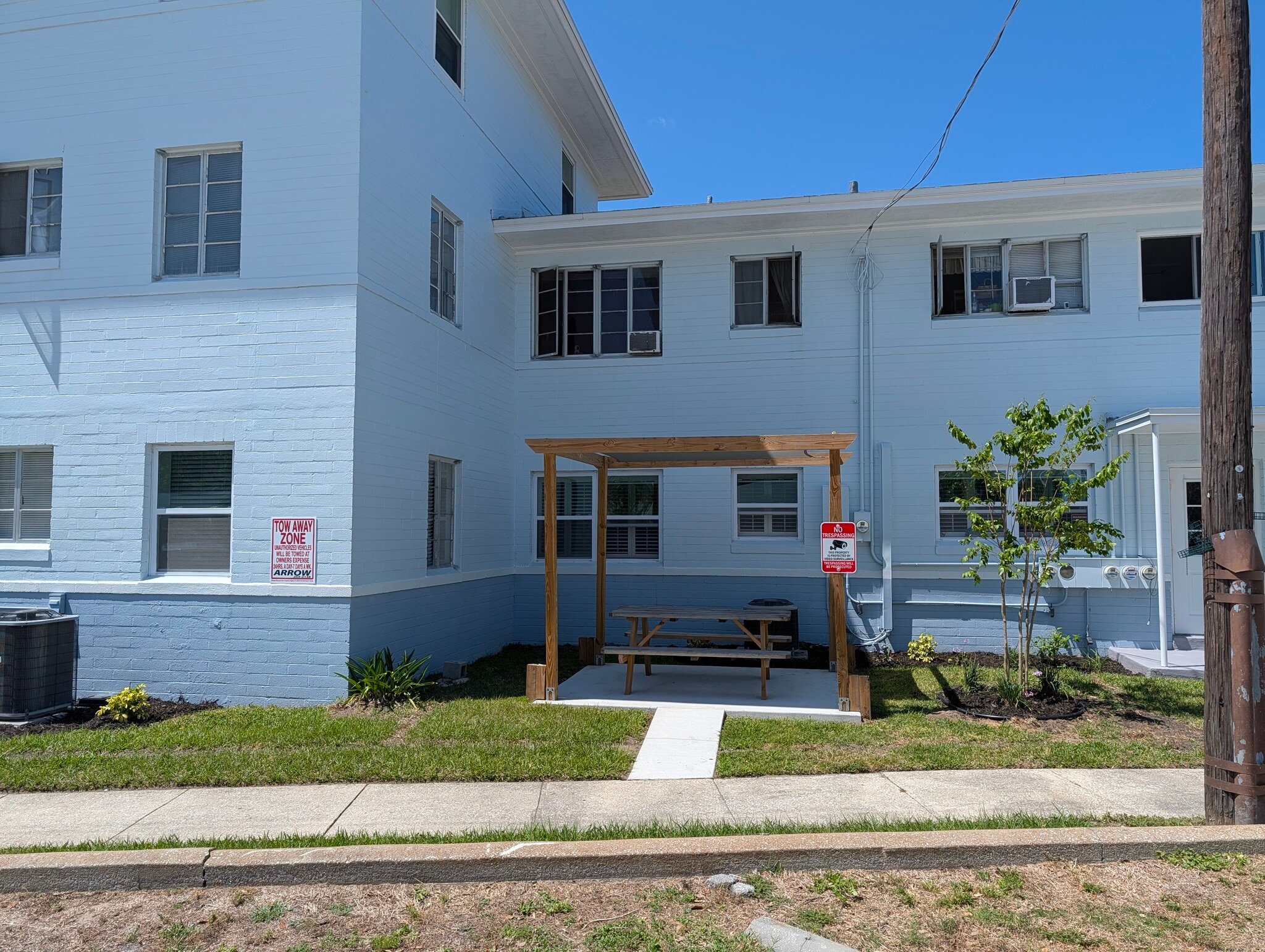 Building Photo - 500 S Beach St