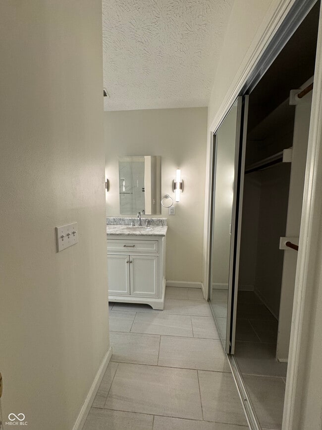 Building Photo - 3572 Laureate Ct N